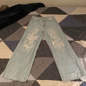 Wide Leg Ripped Women’s Casual Jeans